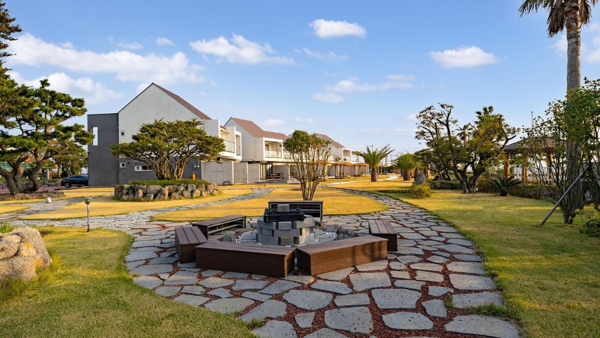Jeju Badayeon Villa Seogwipo Eksteriør billede